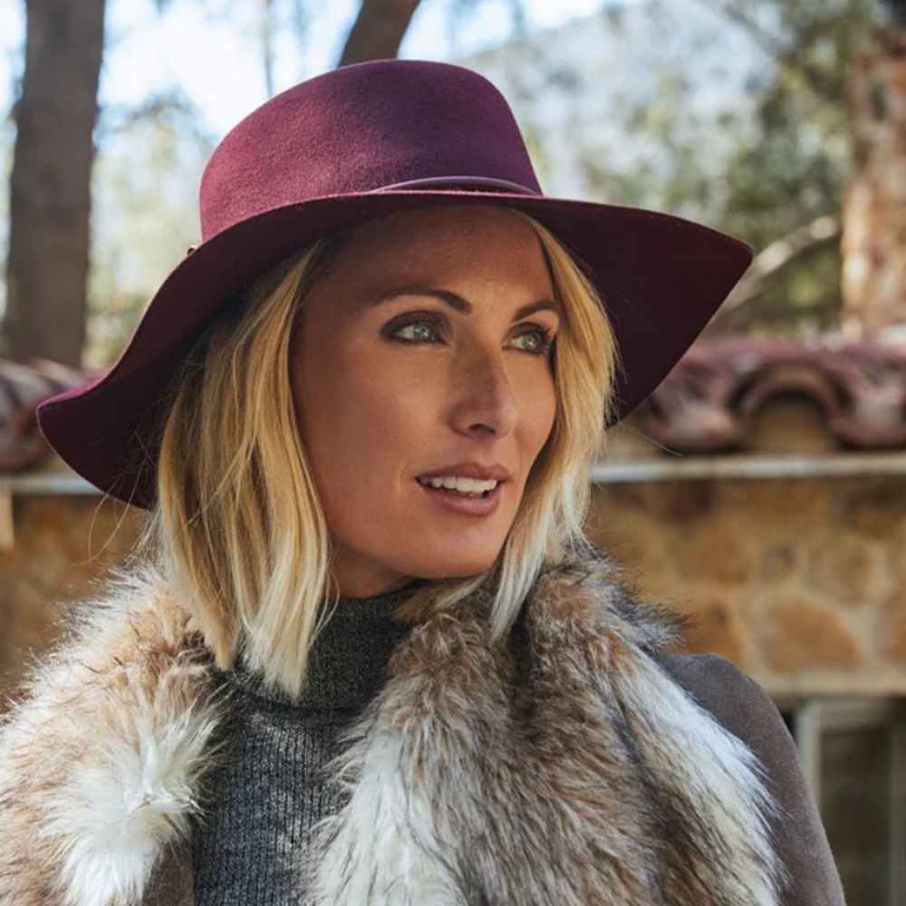Scala Adelle crushable wool felt boater hat in a wine/burgundy color One Size